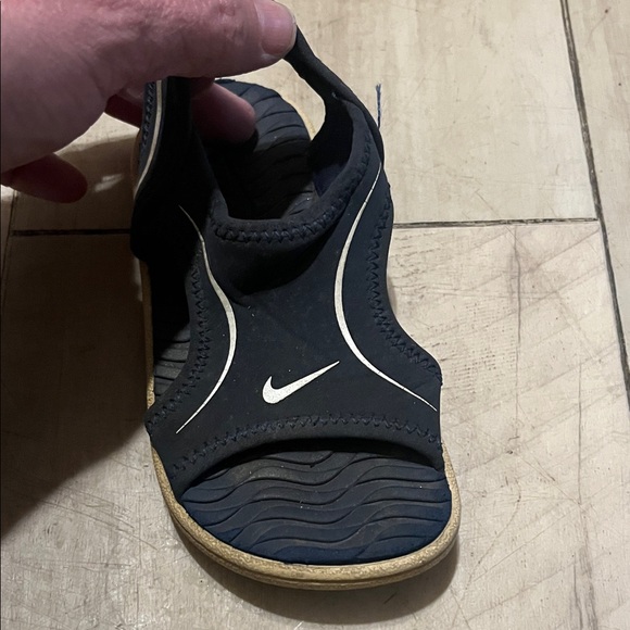 Nike Sandals, LL Bean Sneakers, and Black & Green Sandals - kids 7/8 - Picture 6 of 11